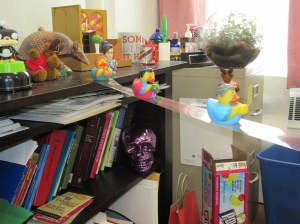 Duckie wise men travel towards the duckie creche....